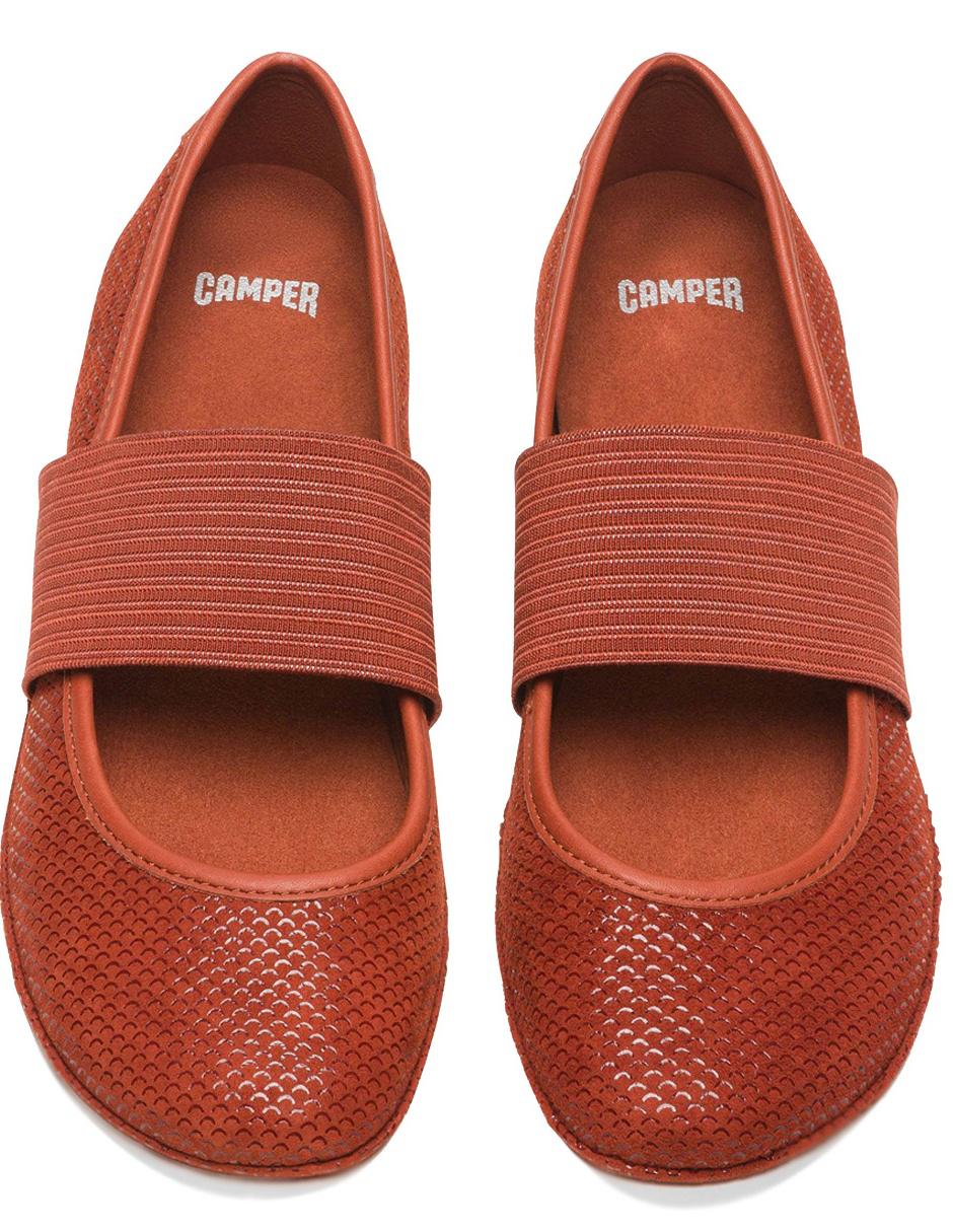 Zapato de piel para mujer