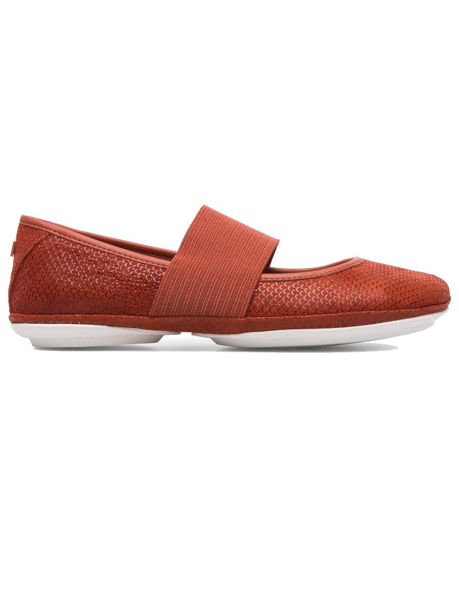 Zapato de piel para mujer