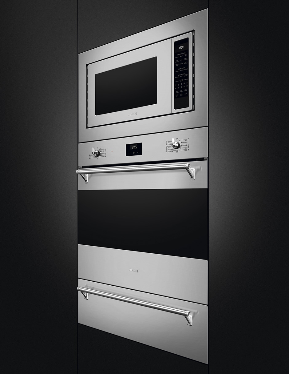 Horno de microondas convencional Smeg modelo FMIU330XT1