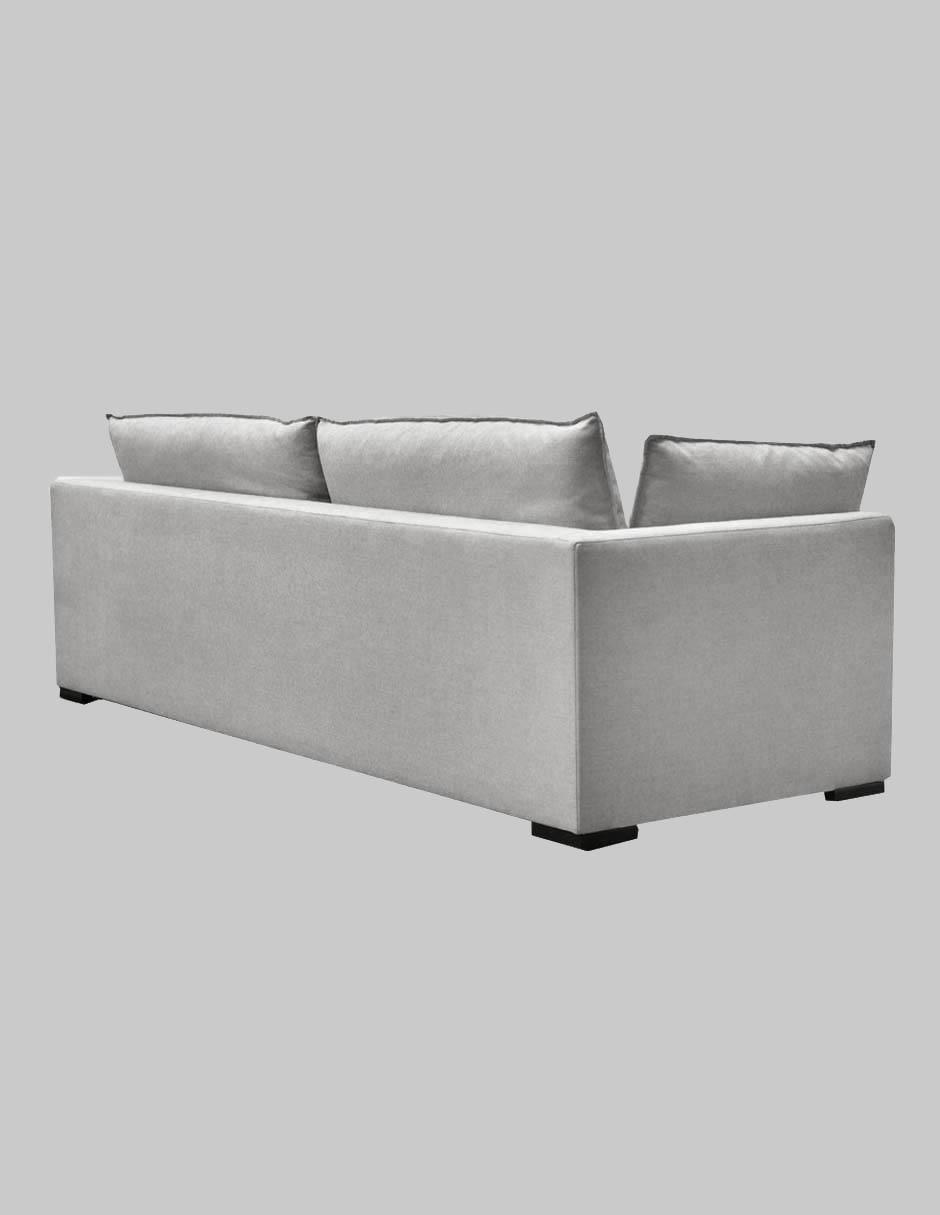 Love seat Liz Miller