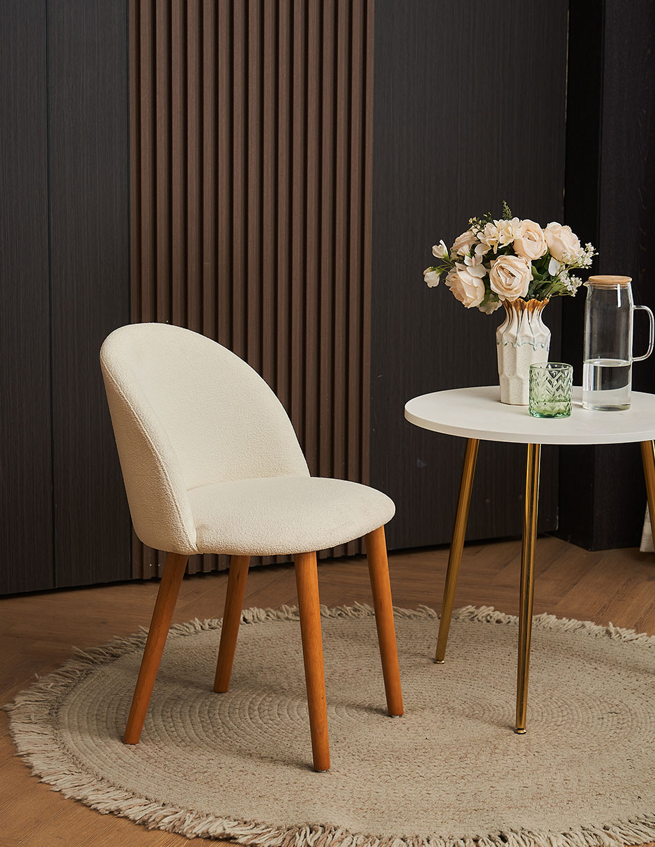 Silla Lucy Re de madera 5