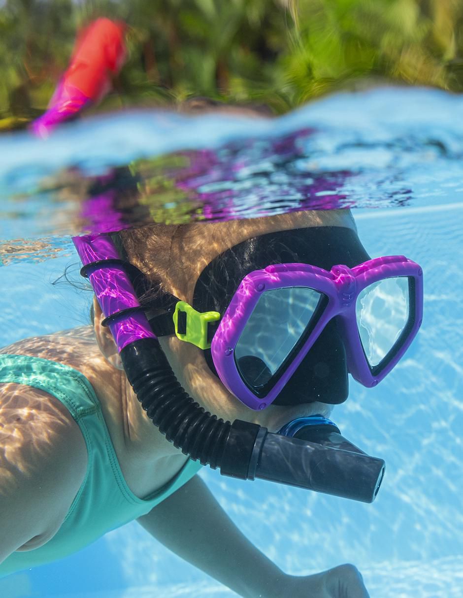 Tubo y gafas de snorkel para buceo