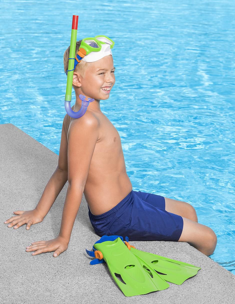 Tubo y gafas de snorkel para buceo
