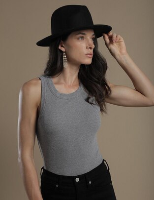 Playera cuello redondo para mujer Playera cuello redondo para mujer