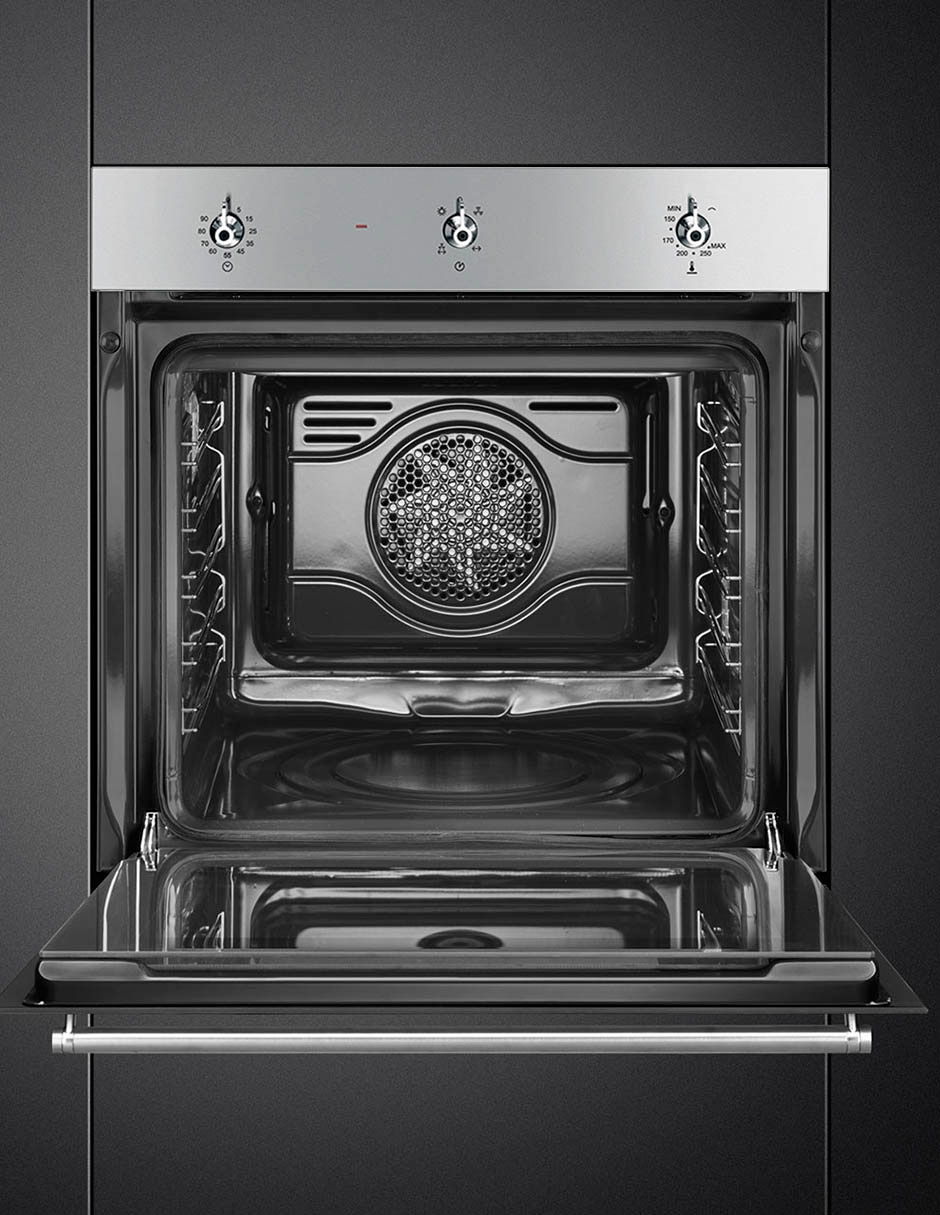 Horno a gas natural Smeg SF6302GVK capacidad 60 L