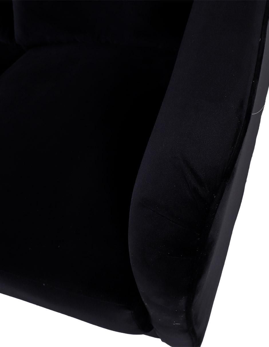 Love seat Chicago