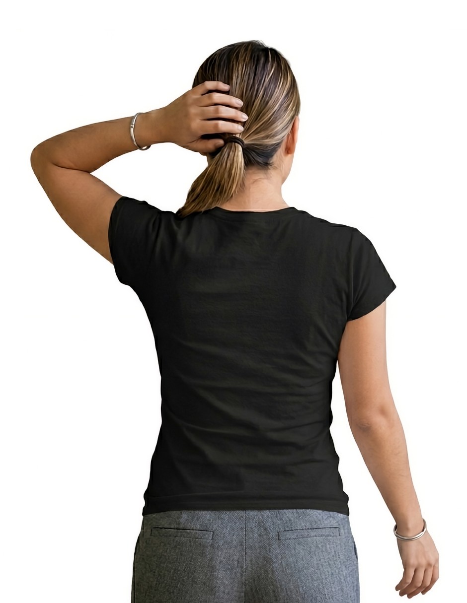 Playera manga corta Marëvnyk Om cuello redondo para mujer