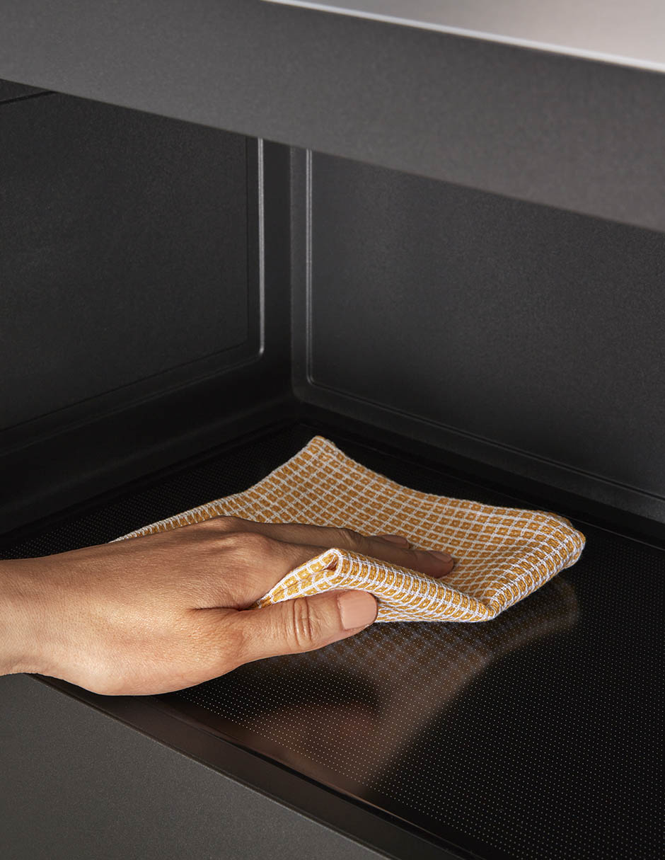 Horno de microondas convencional Whirlpool modelo WMMF5930PZ 1.1 pies cúbicos