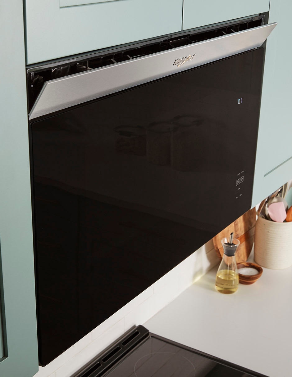 Horno de microondas convencional Whirlpool modelo WMMF5930PZ 1.1 pies cúbicos