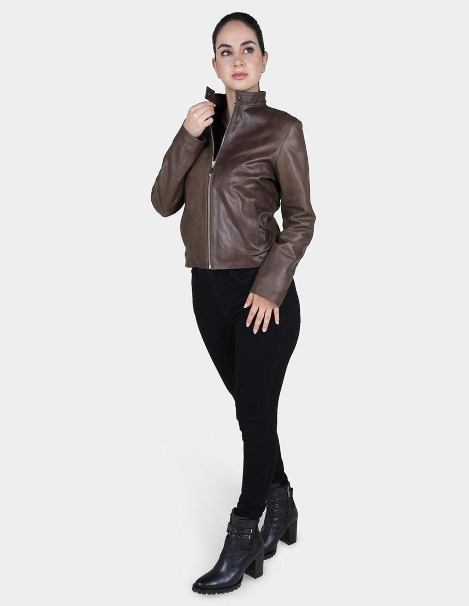 Chamarra de piel para mujer