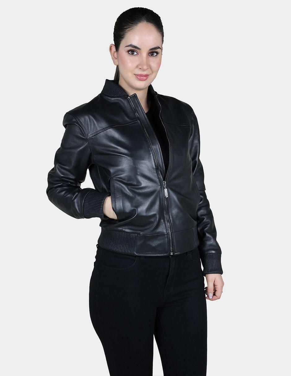 Chamarra de piel para mujer