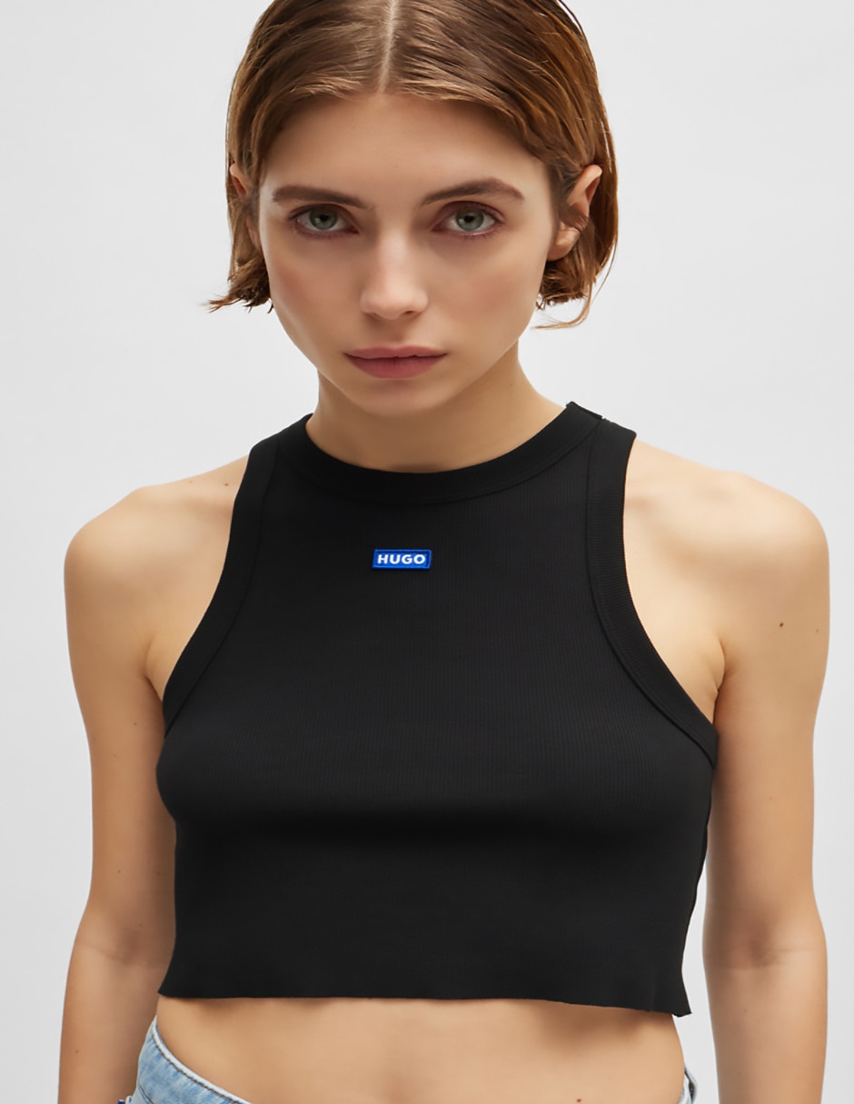 Top Hugo Blue cuello redondo escote regular