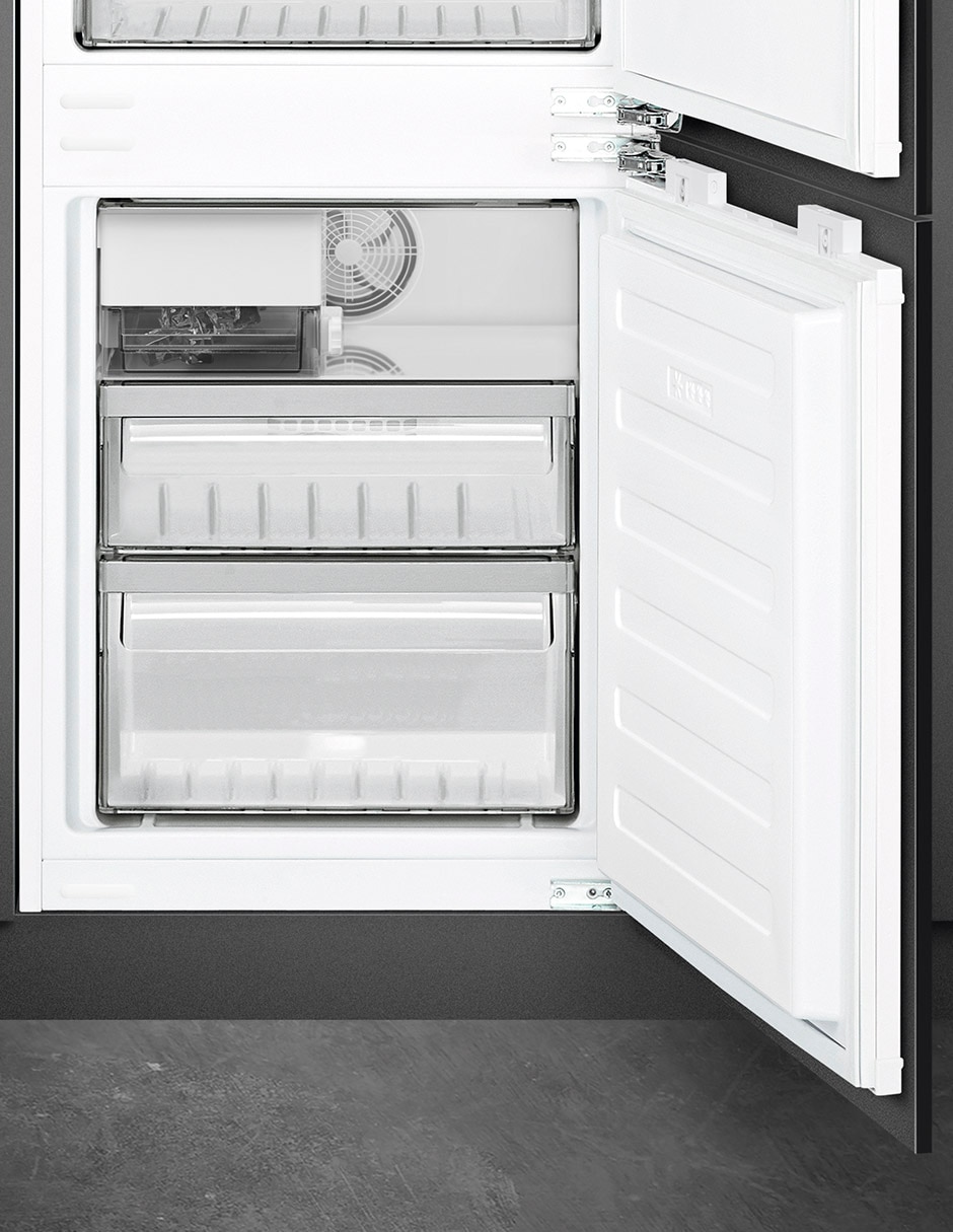 Refrigerador bottom mount 10 pies cúbicos tecnología inverter y no frost CB300UI 3