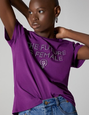 Playera manga corta cuello redondo para mujer