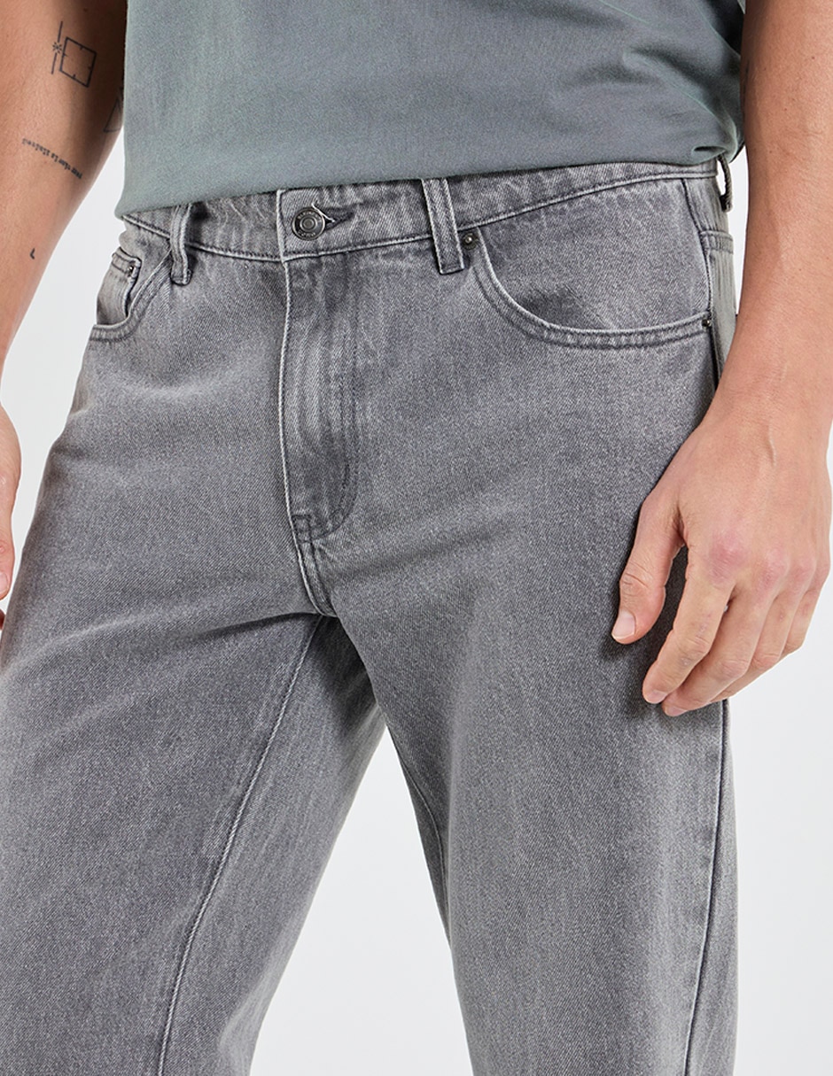Jeans straight lavado medio para hombre 7