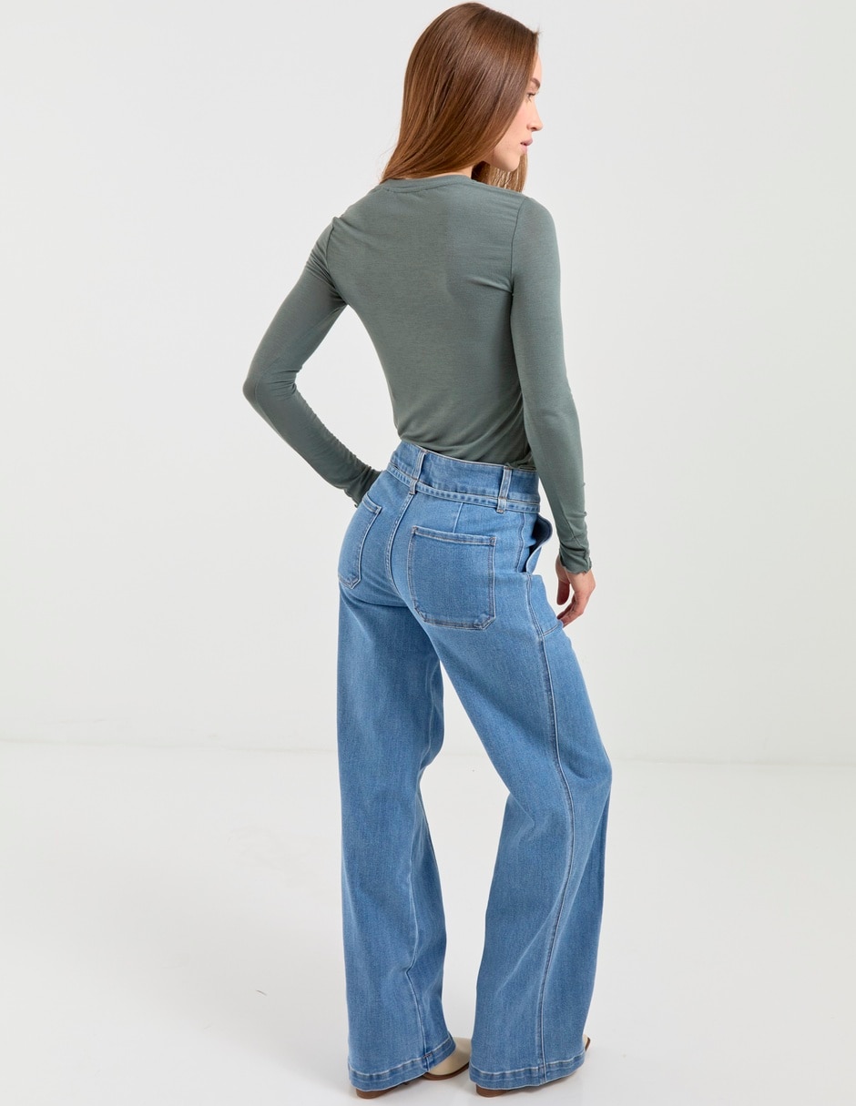 Jeans relaxed campana para mujer 4