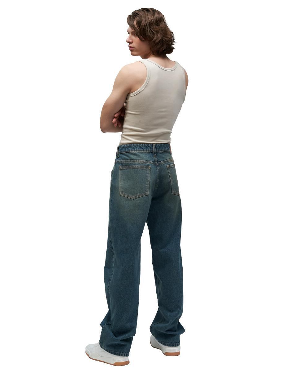 Jeans relaxed slim lavado obscuro para hombre 2