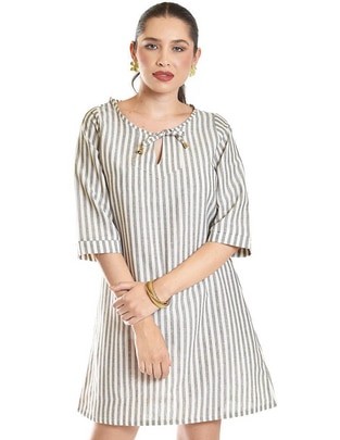 Vestido corto casual para mujer
