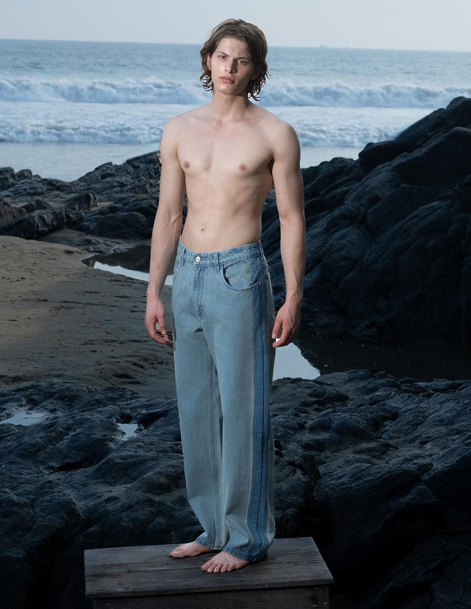 Jeans straight lavado claro para hombre