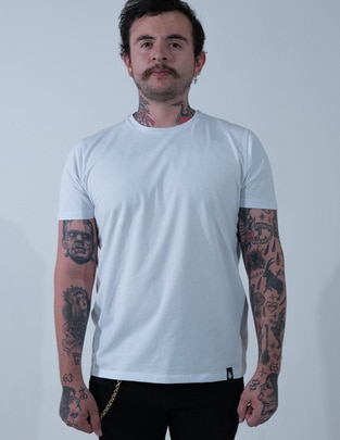 Playera Stkm Company Esenciales cuello redondo para hombre