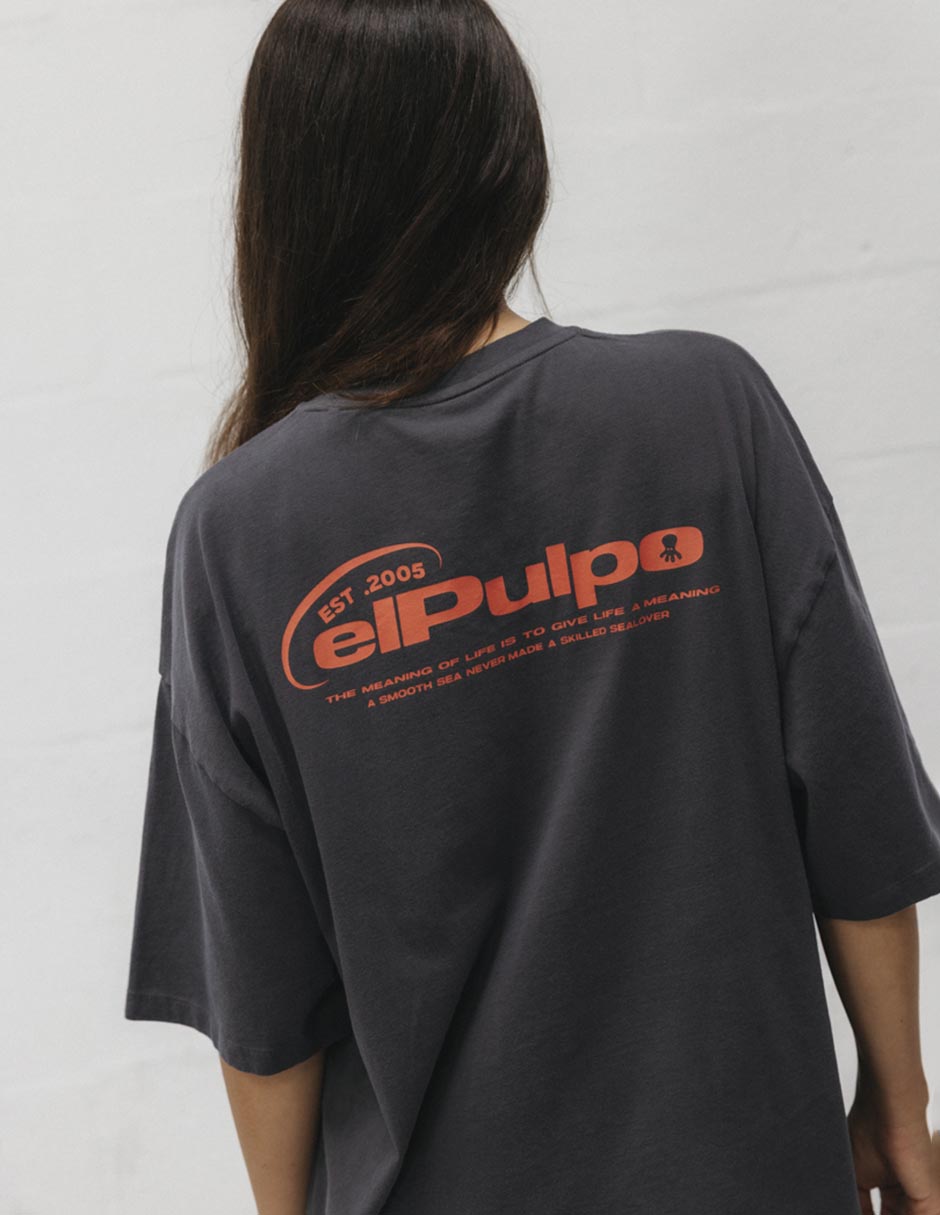 Playera cuello redondo para hombre 16