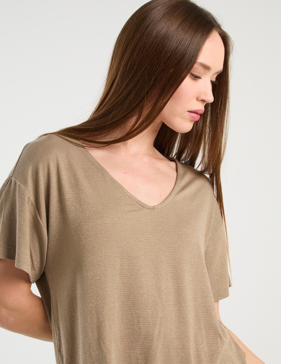 Playera manga corta Pieces cuello v para mujer
