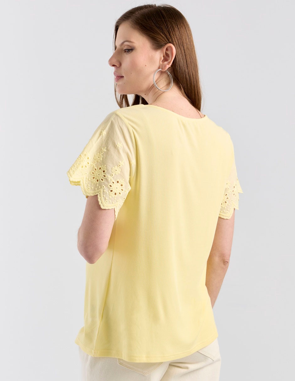 Blusa maternidad One To Nine manga corta