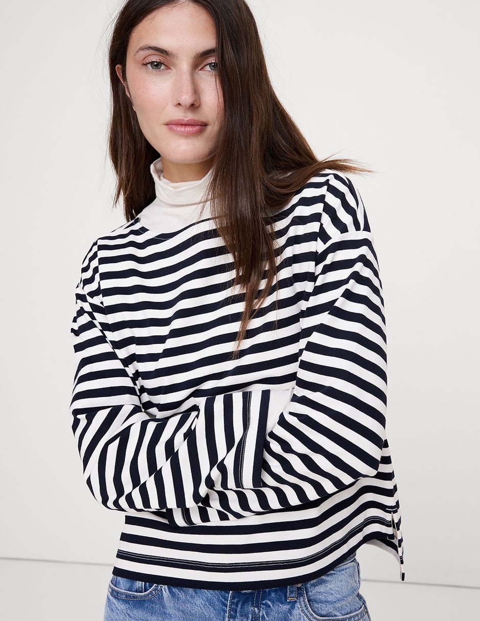 Playera manga larga cuello alto para mujer 1