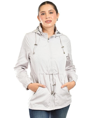 Chamarra impermeable para mujer 1