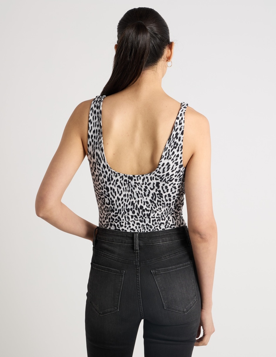 Body escote cuadrado para mujer 6
