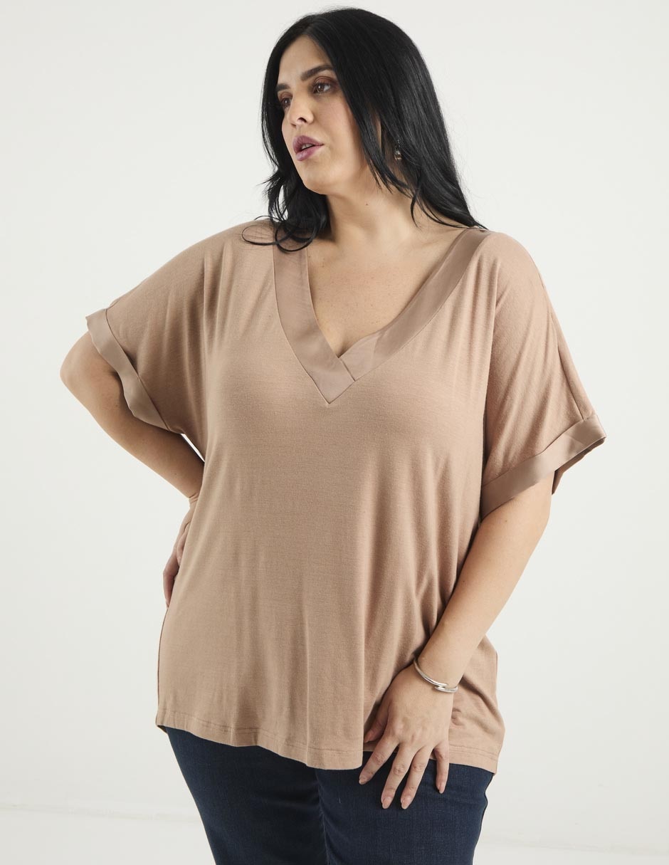 Playera manga al codo cuello v para mujer Playera manga al codo cuello v para mujer