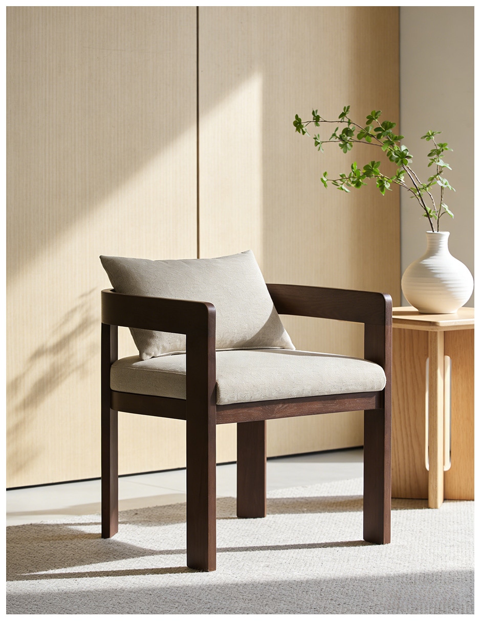 Silla con brazos Batiz de madera 2