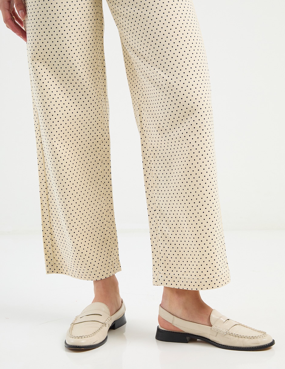 Jeans capri acampanado para mujer 10