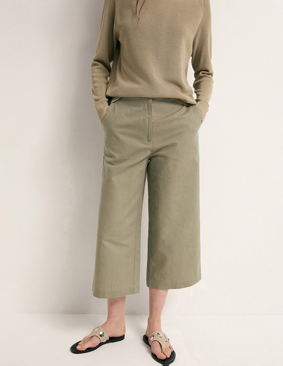 Pantalón capri Sfera flare para mujer