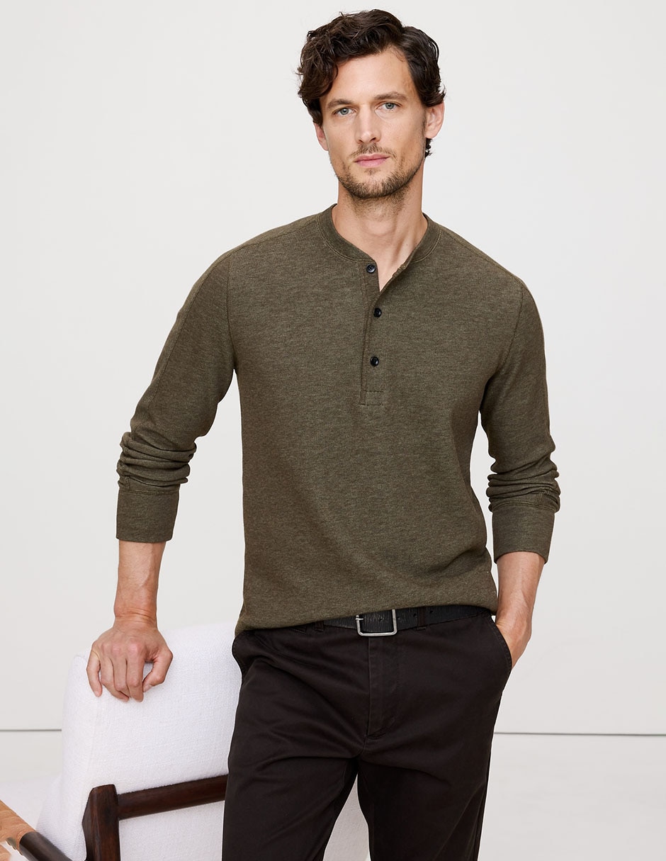 Imagen de producto Suéter cuello henley para hombre