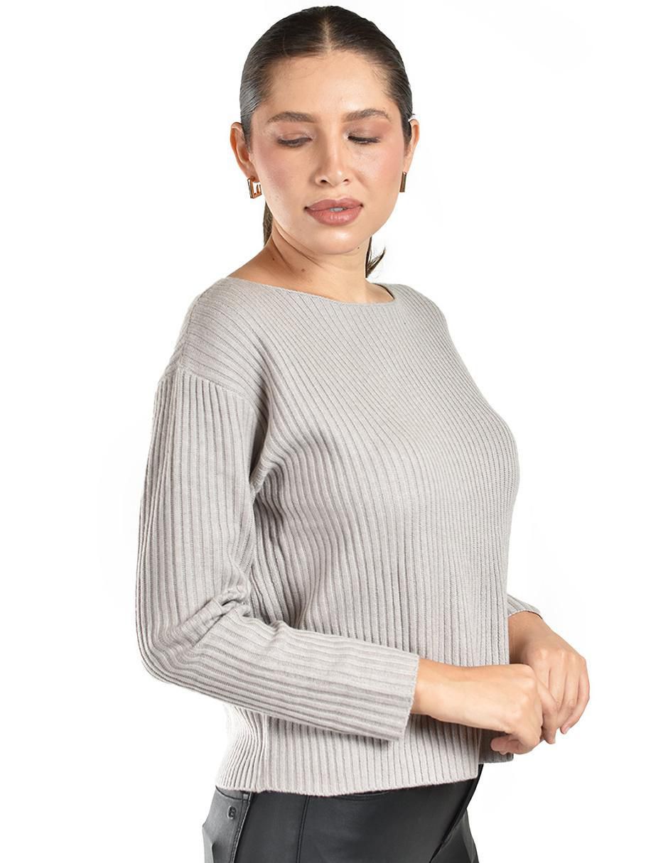 Suéter cuello ojal para mujer 4