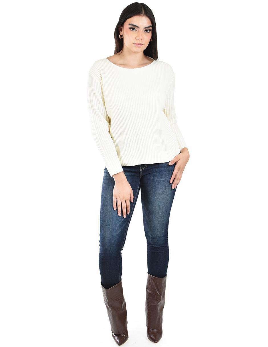 Suéter cuello ojal para mujer 3