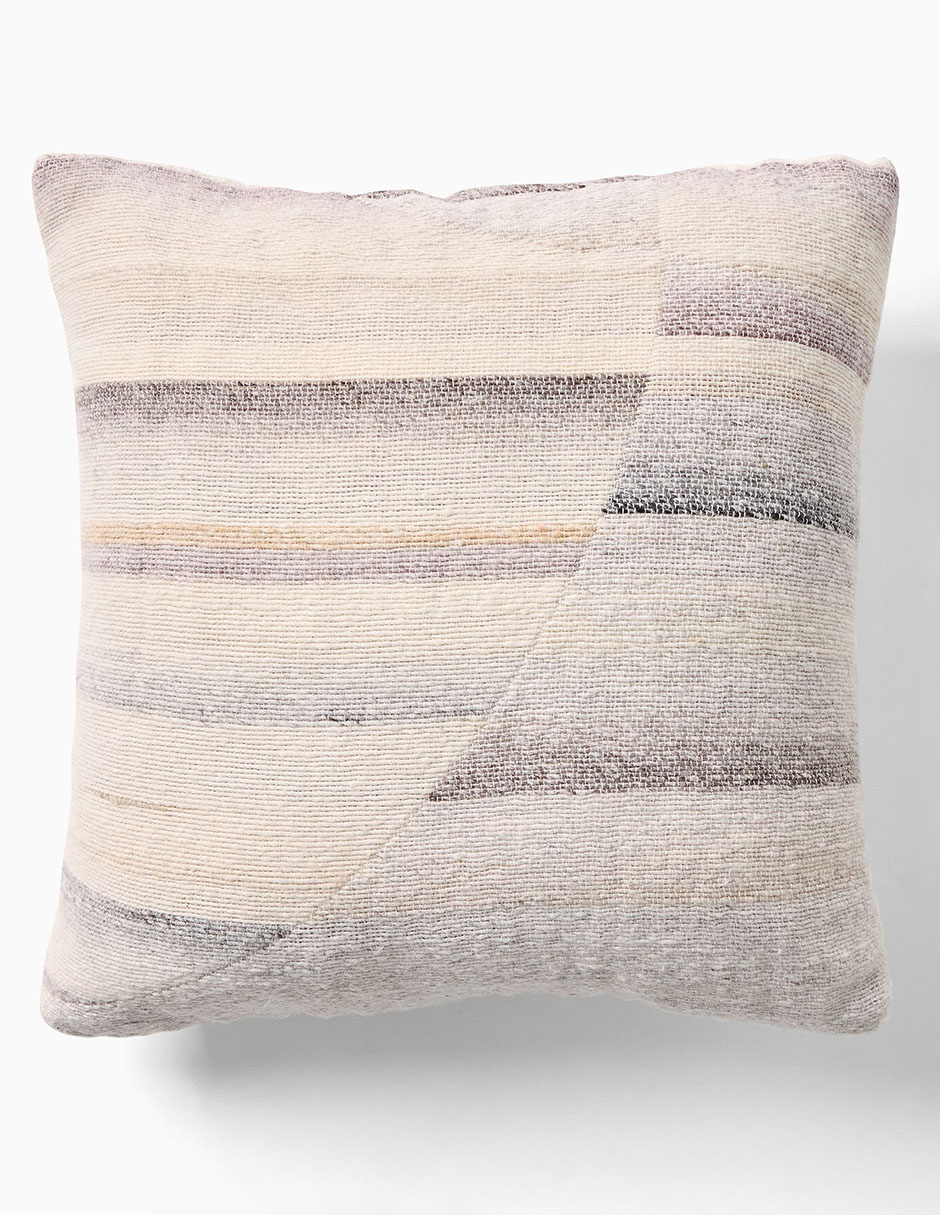 Cojín Striated Curve