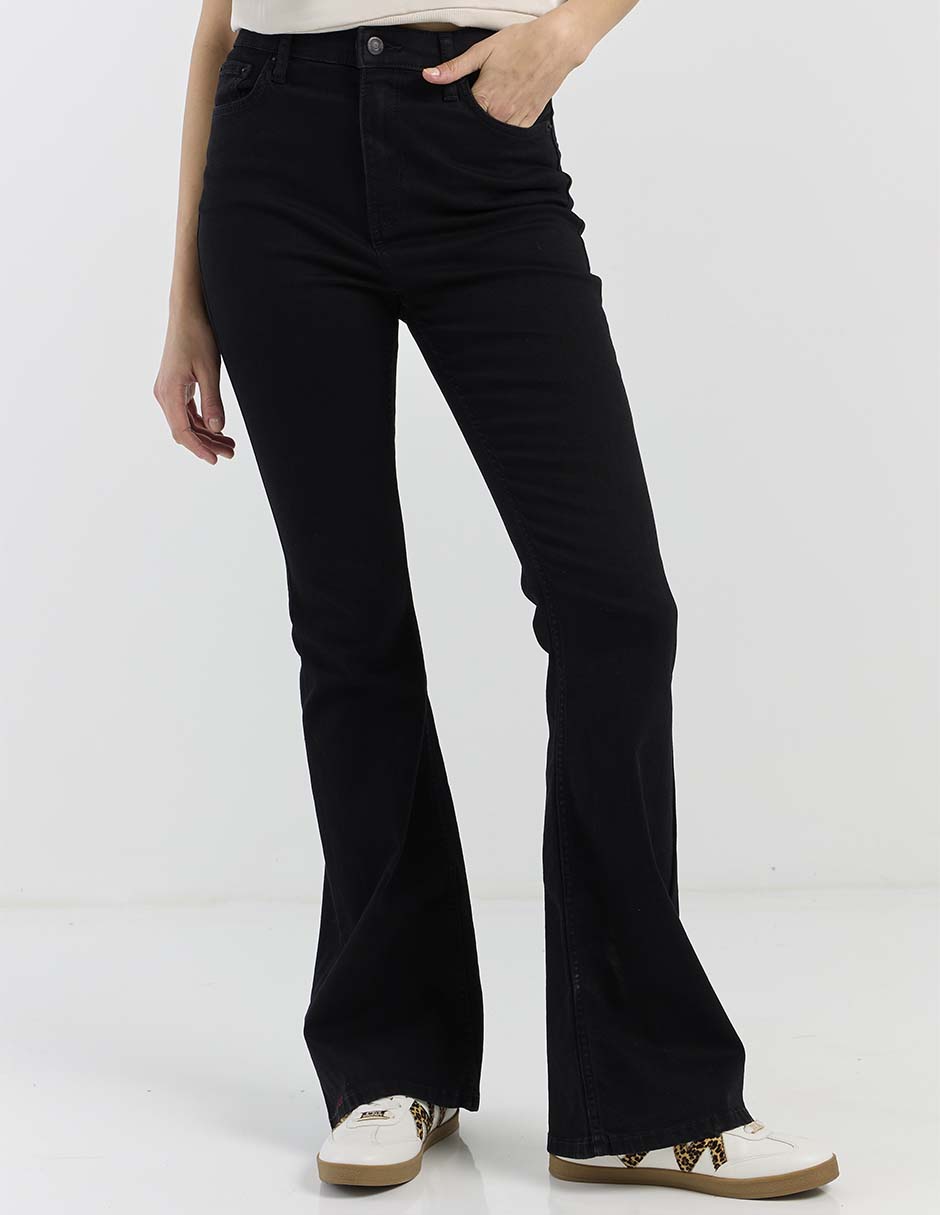 Jeans acampanado para mujer Jeans acampanado para mujer