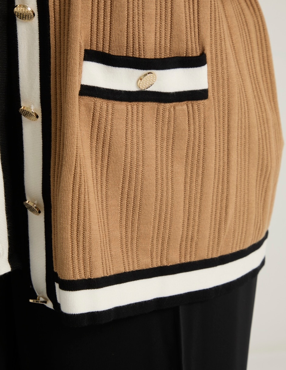 Suéter cuello V para mujer