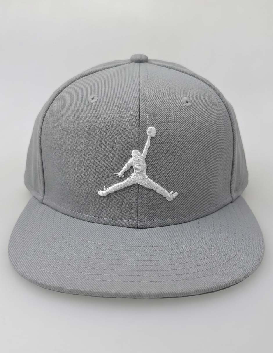 Gorra visera plana snapback para hombre Gorra visera plana snapback para hombre
