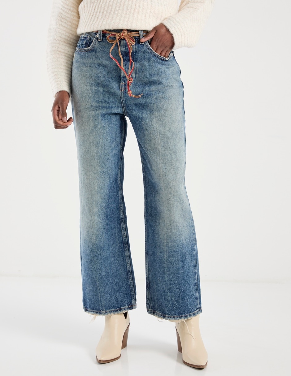 Jeans acampanado para mujer Jeans acampanado para mujer