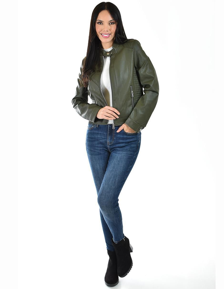 Chamarra impermeable para mujer 6