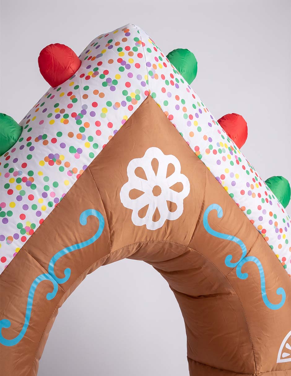 Inflable decorativo forma de casa de jengibre 3