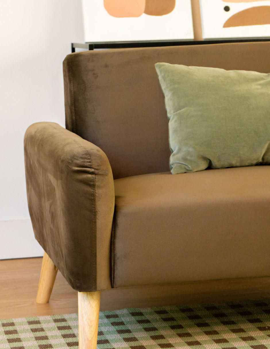 Love seat