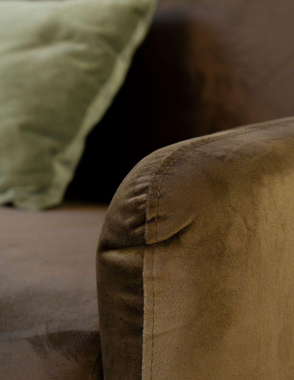 Love seat 7