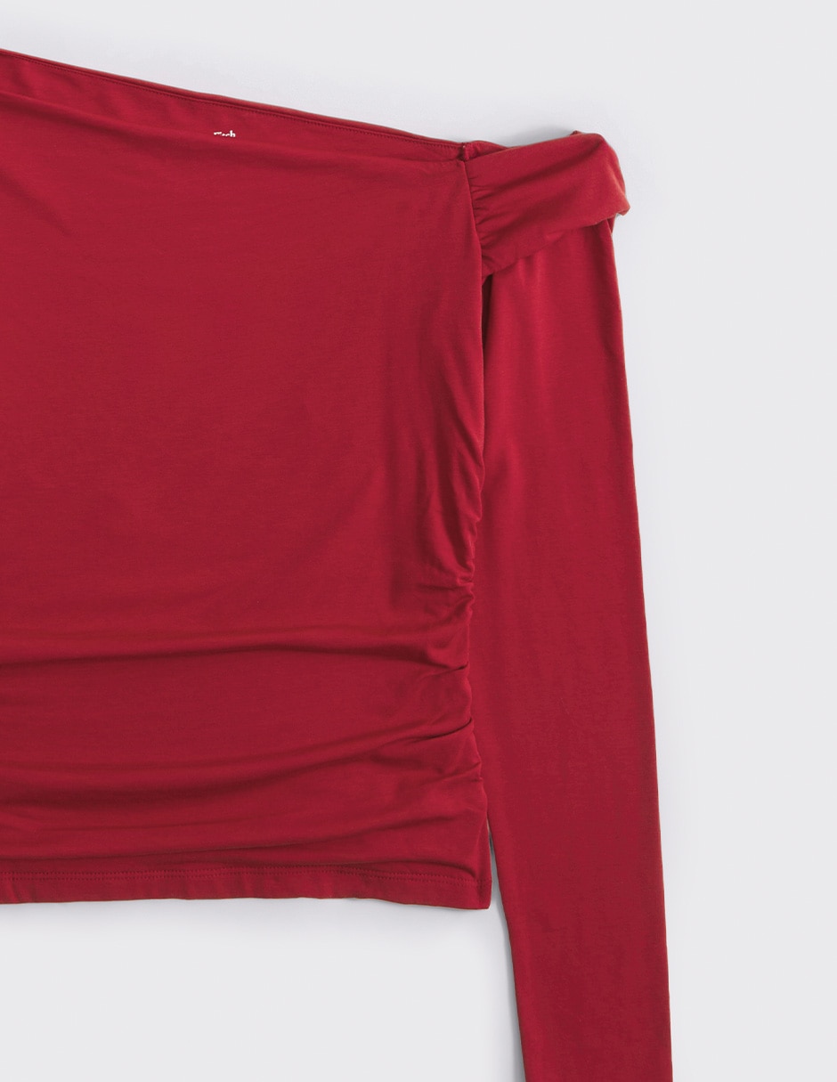 Top Abercrombie & cuello asimétrico escote bardot 3