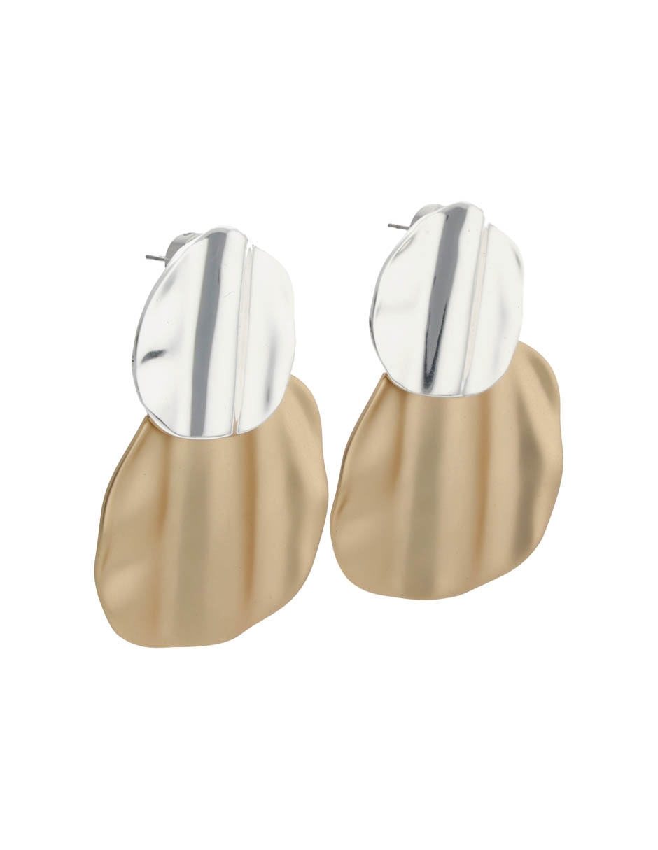 Aretes cortos con acabado pulido 2