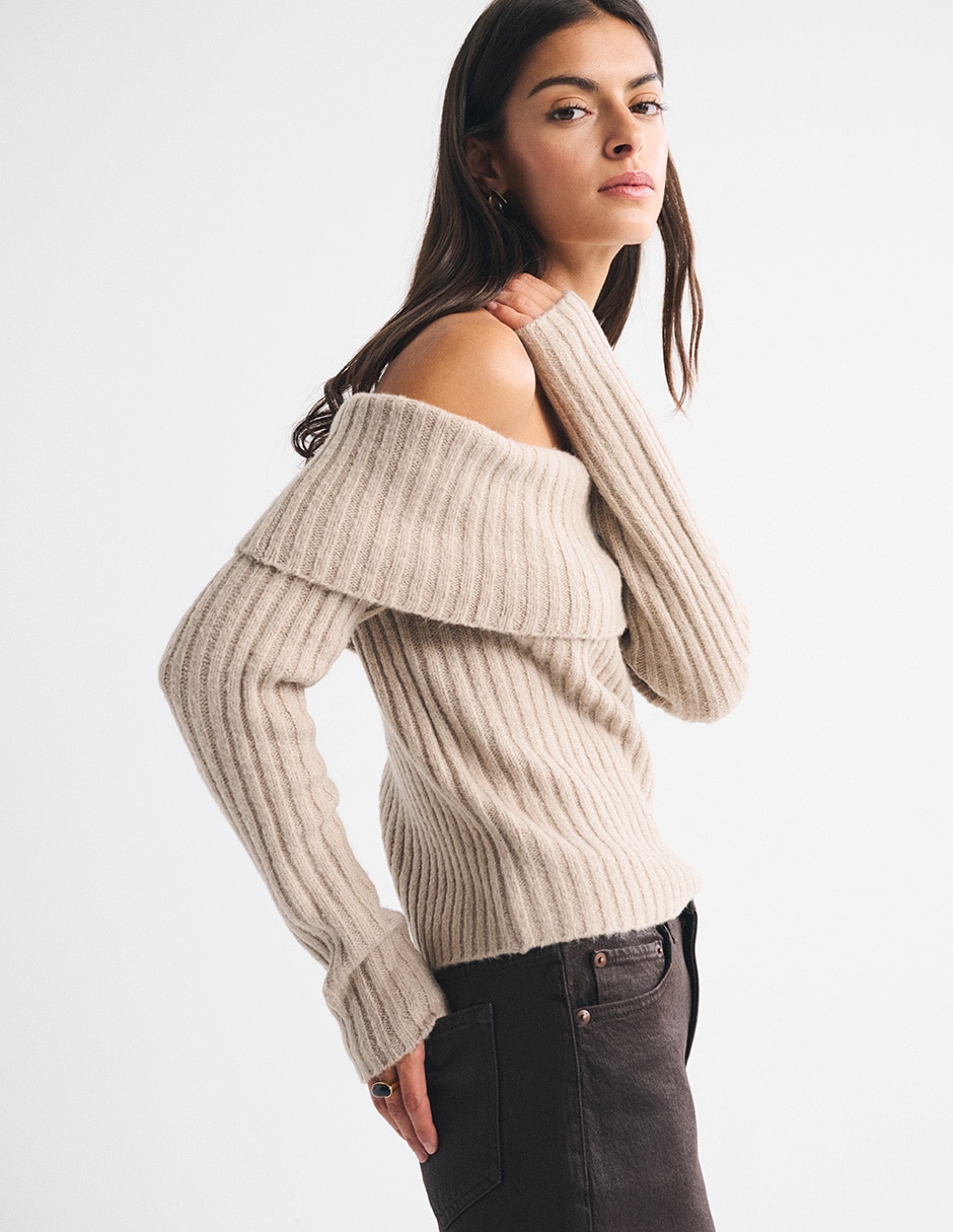 Top Abercrombie & Fitch escote bardot