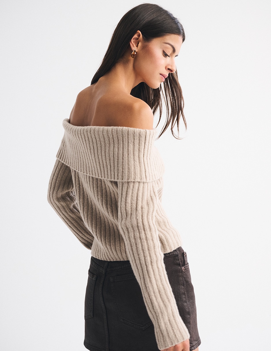 Top Abercrombie & Fitch escote bardot